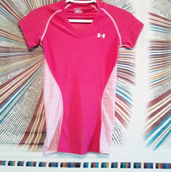 Under Armour "HeatGear" Womens Medium Exercise Tee - Picture 3 of 11